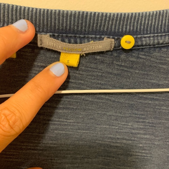 Little yellow button top - Picture 3 of 4